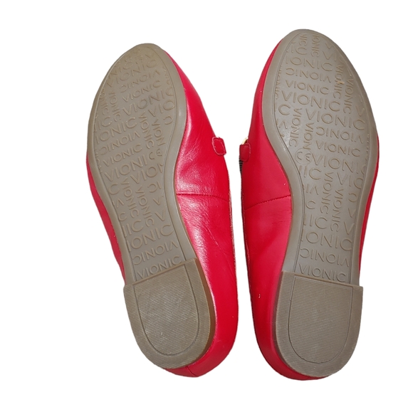 Vionic Slip on Red Leather Adeline Business Casual Loafer Shoes Size 6.5 - Picture 4 of 4